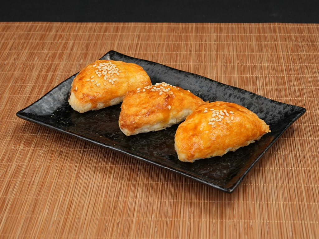 [HDS026R2] Frozen Char Siu Puff (Cooked - 4 pieces) 